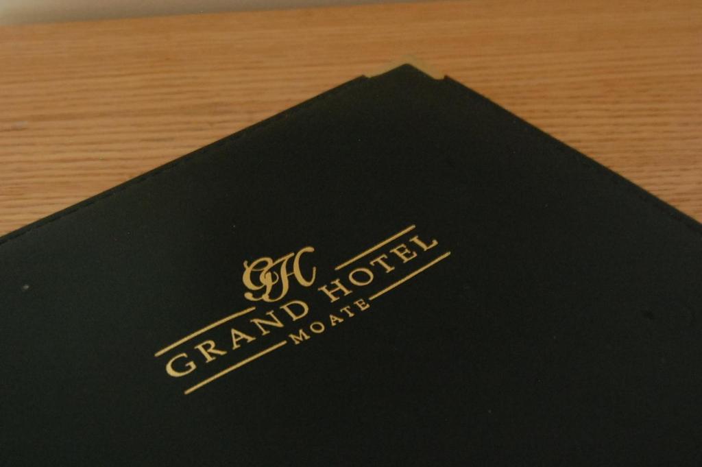 Grand Hotel Moate Szoba fotó